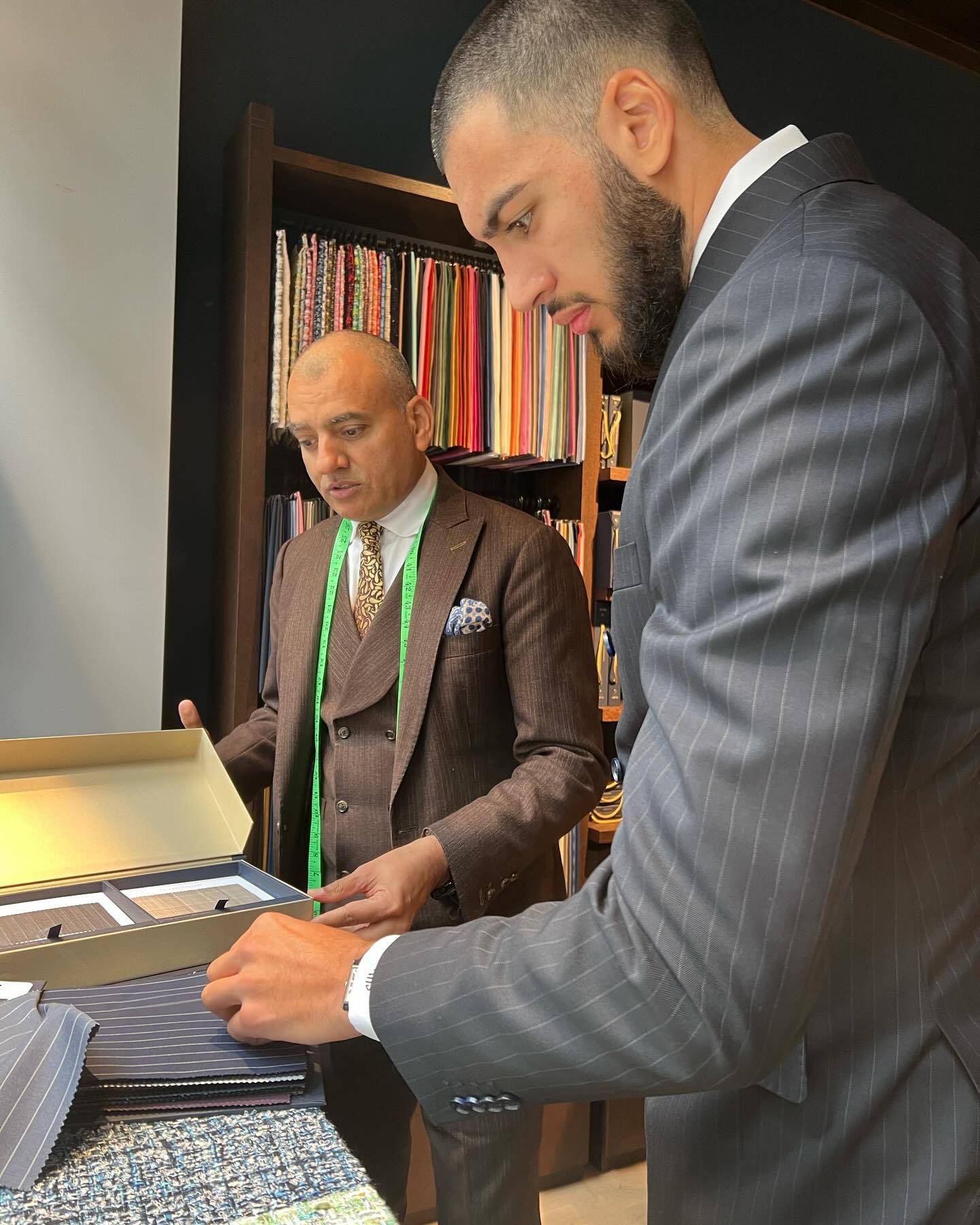 Experience the Apsley Difference Why discerning gentlemen choose Apsley Tailors for bespoke tailoring
