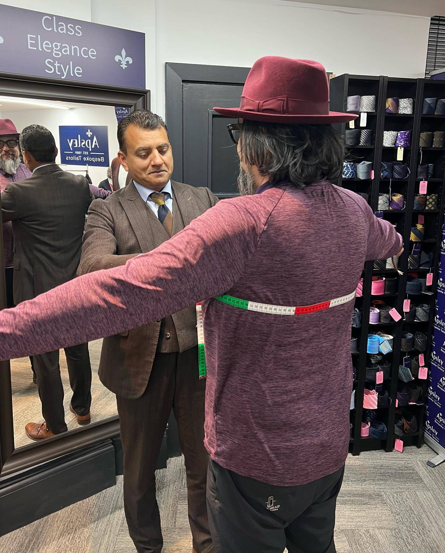 Choosing the best tailor in London Choosing the best tailor in London