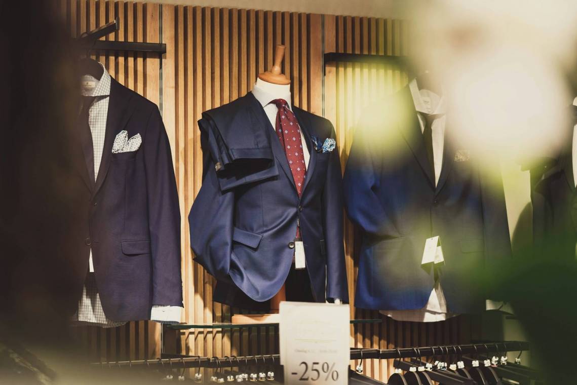 what is the most popular suit colour