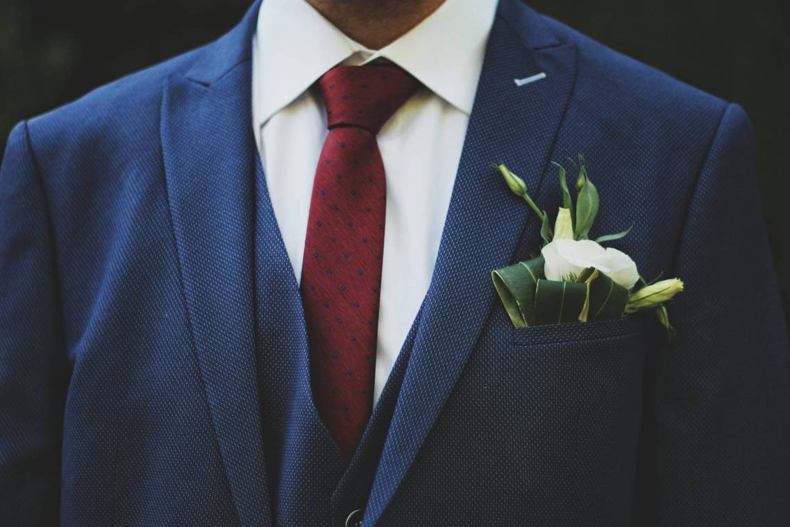 what is a bespoke suit by bespoke tailor from London - Apsley Tailors